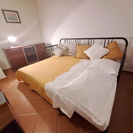Peaceful With Beautiful Sea View Apartment